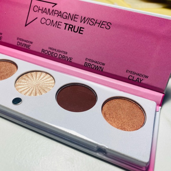 ⭐️⭐️🌏Compact and perfect for travel 🌍⭐️⭐️ - Picture 3 of 14